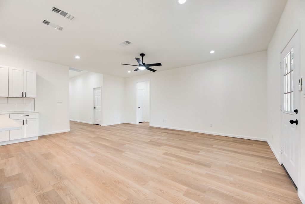 205 East Place White Settlement TX 76108