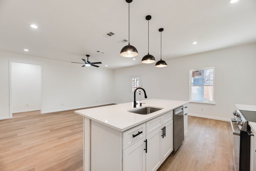 205 East Place White Settlement TX 76108