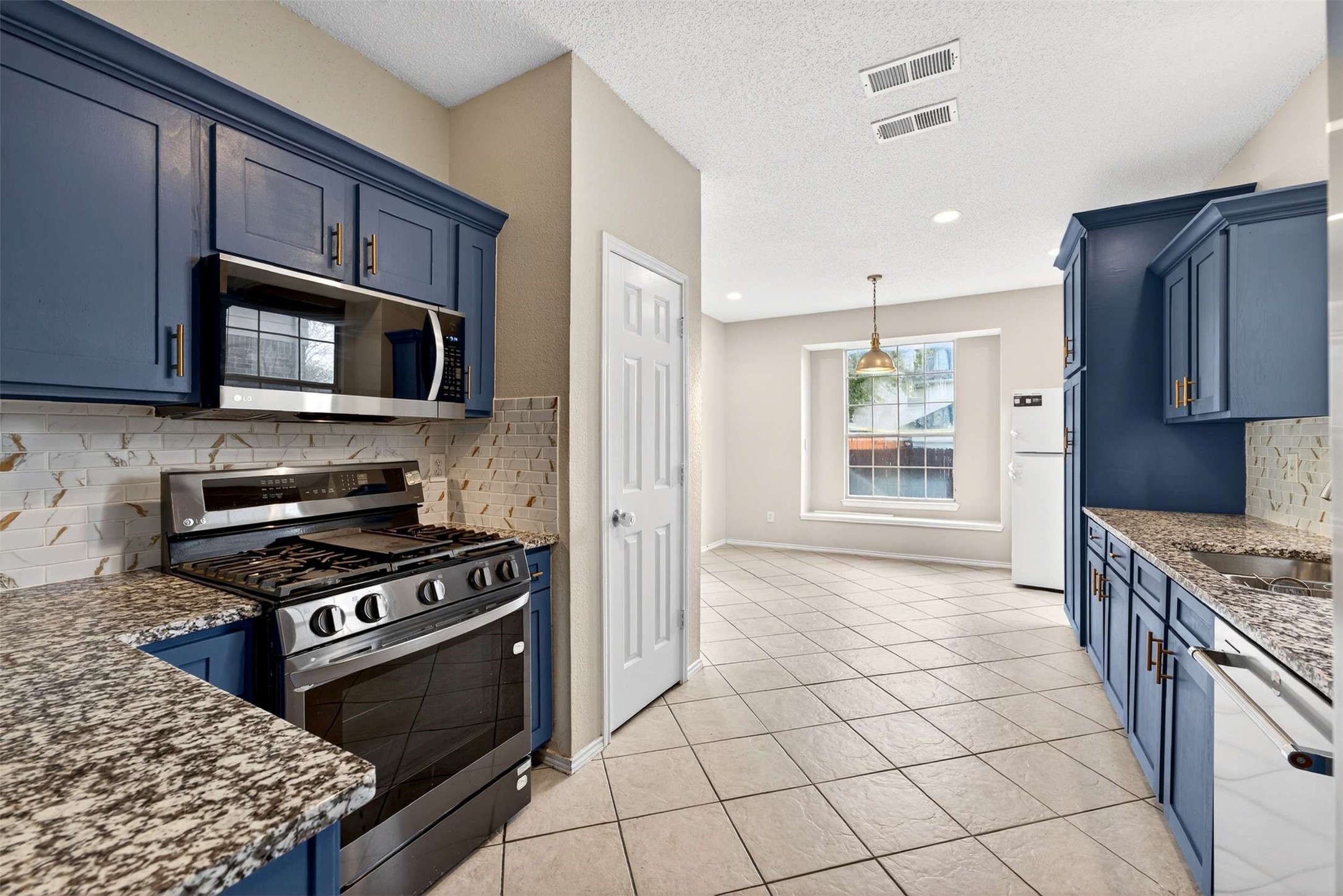 2124 Newport Drive Flower Mound TX 75028