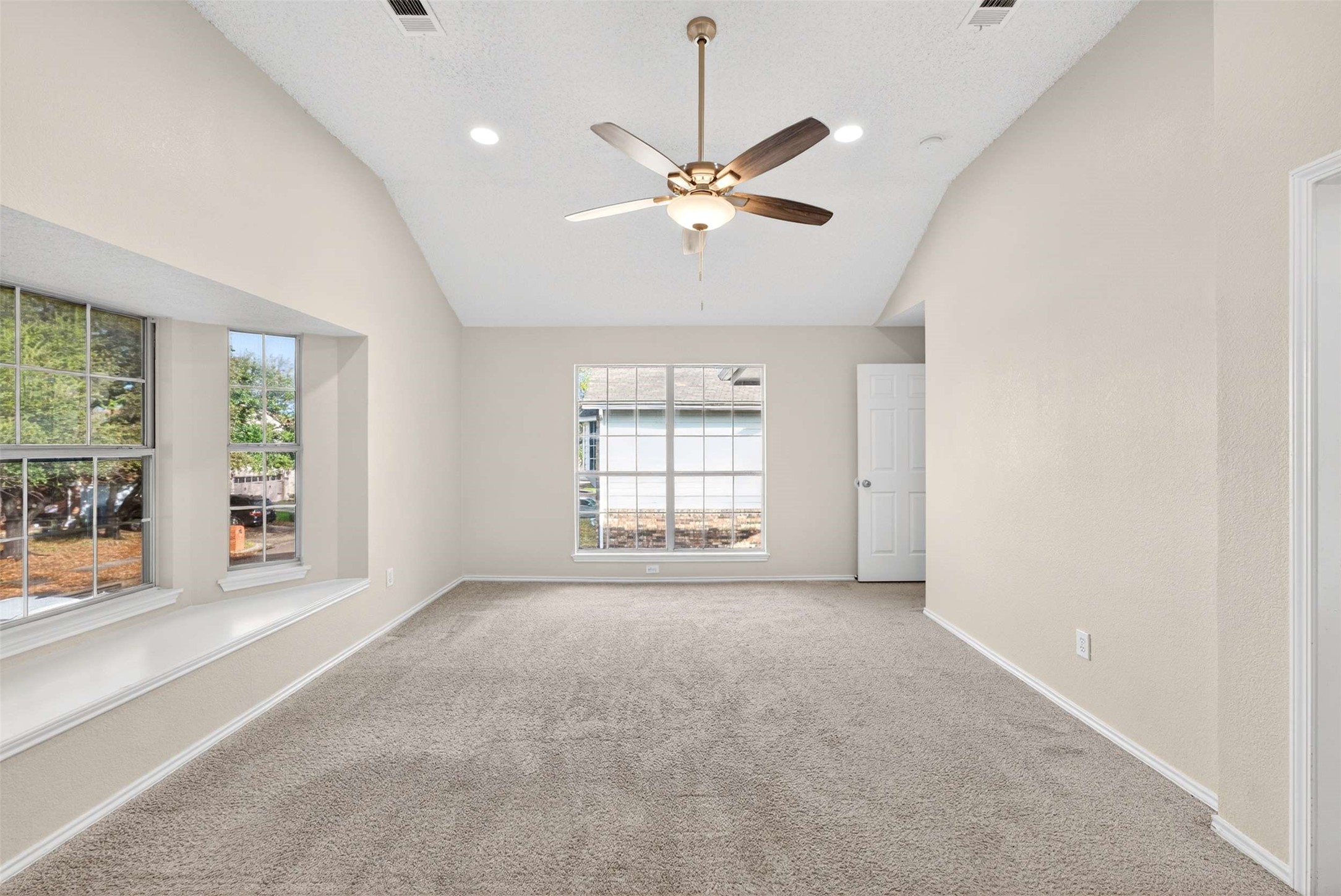 2124 Newport Drive Flower Mound TX 75028