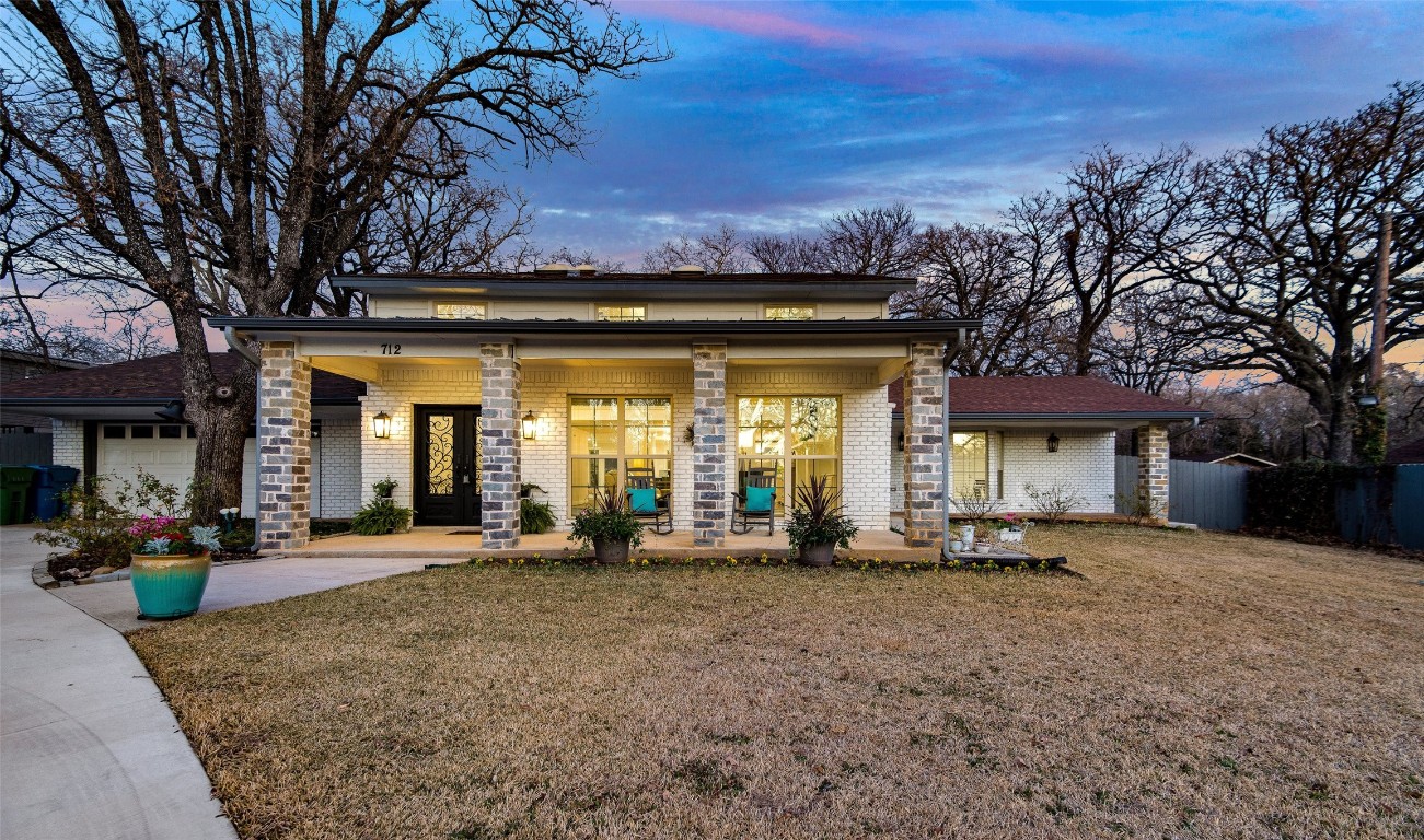 712 Elmwood Flower Mound TX 75022