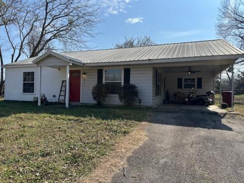205 W Rutherford Street Mount Vernon TX 75457