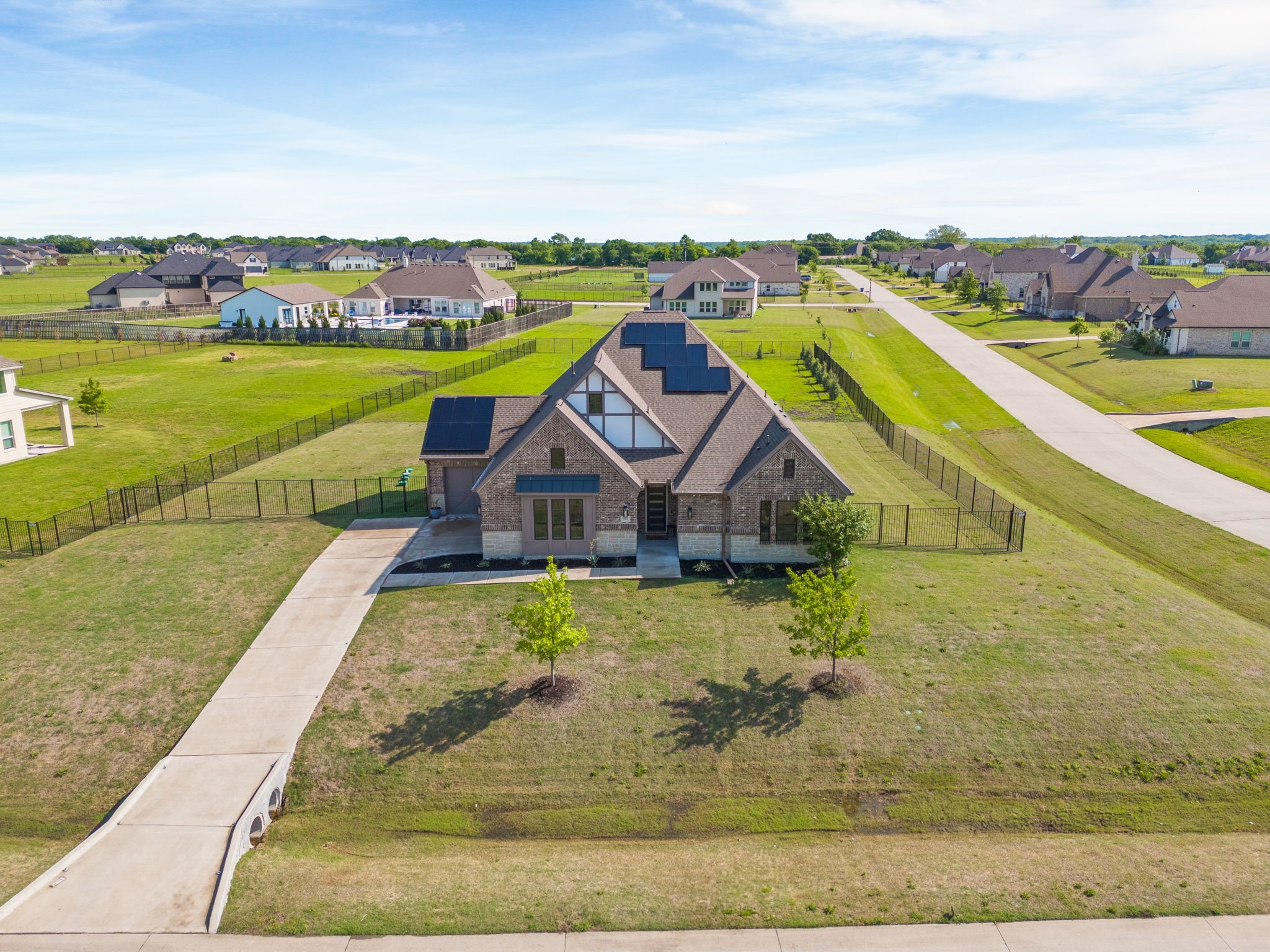 930 Peppy San Trail Lucas TX 75002