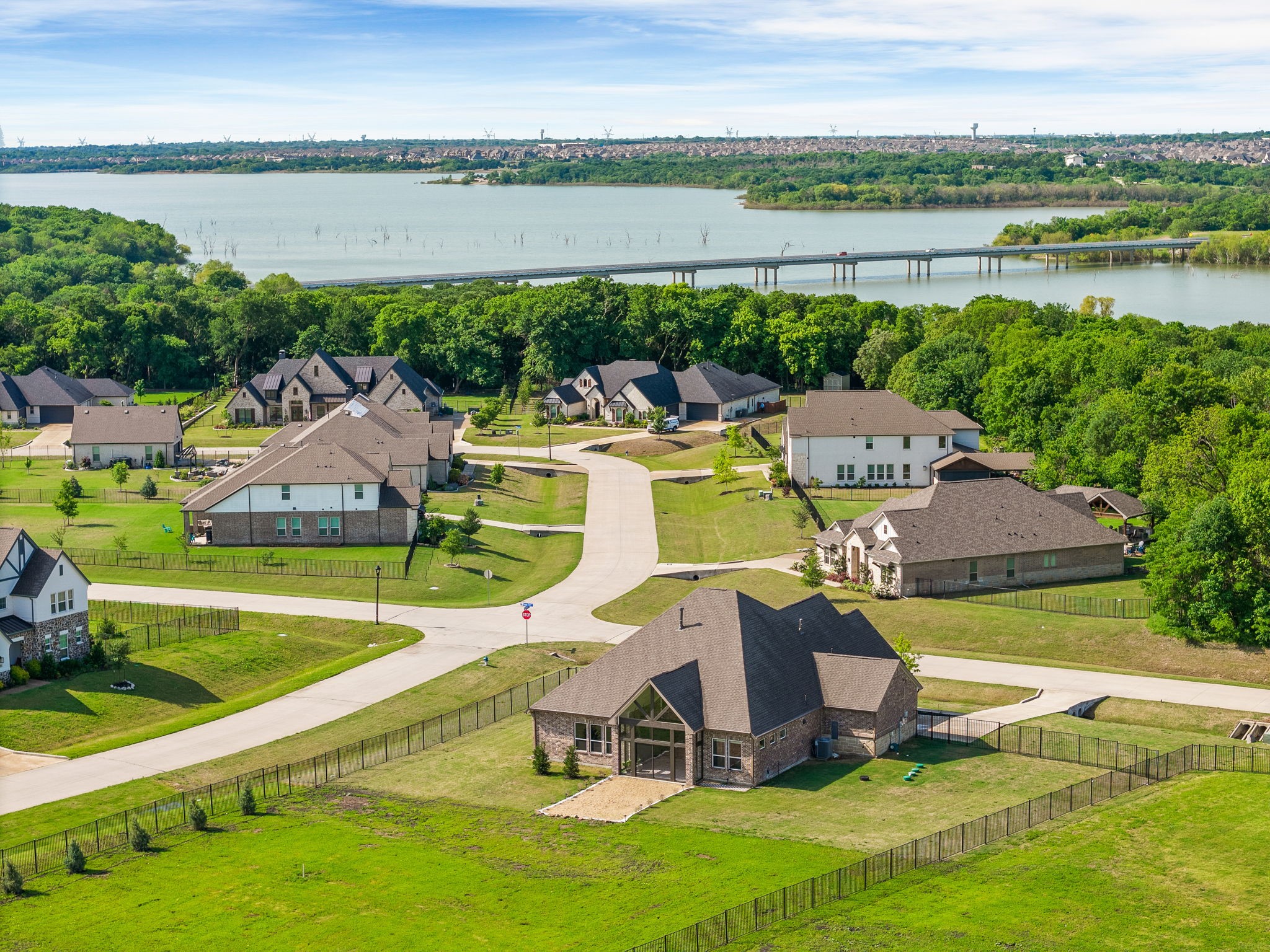 930 Peppy San Trail Lucas TX 75002