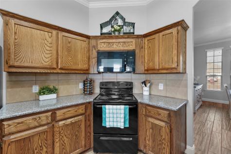 102 Avery Lane Fate TX 75189