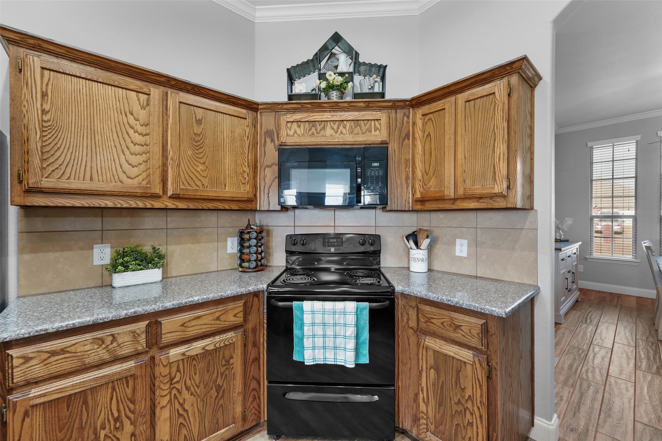 102 Avery Lane Fate TX 75189