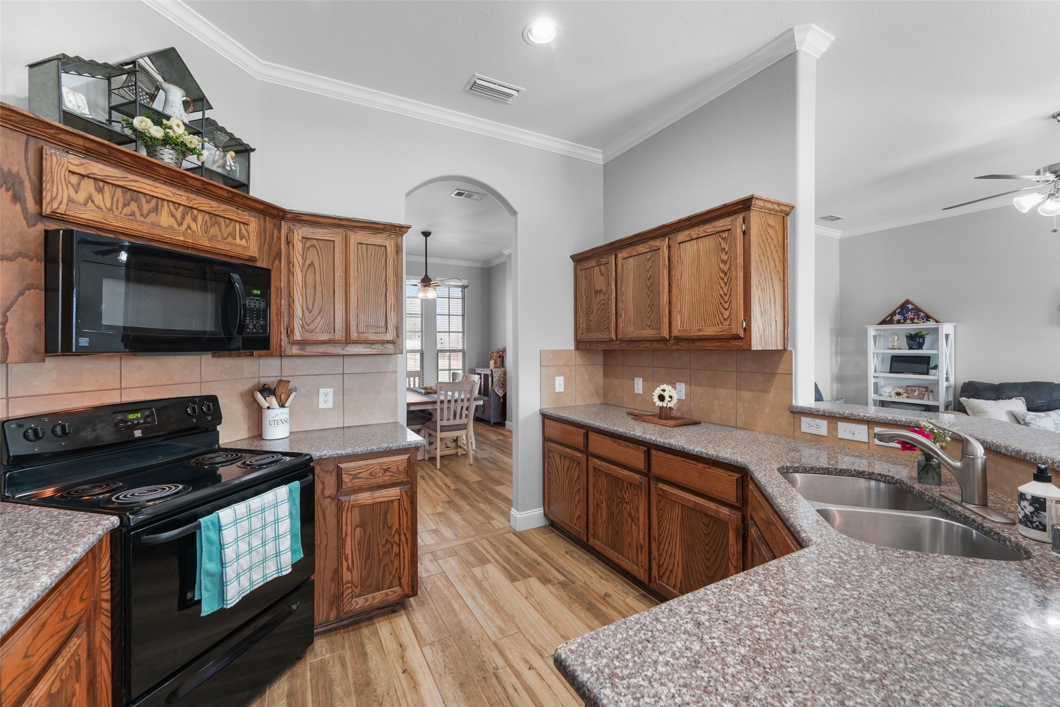 102 Avery Lane Fate TX 75189