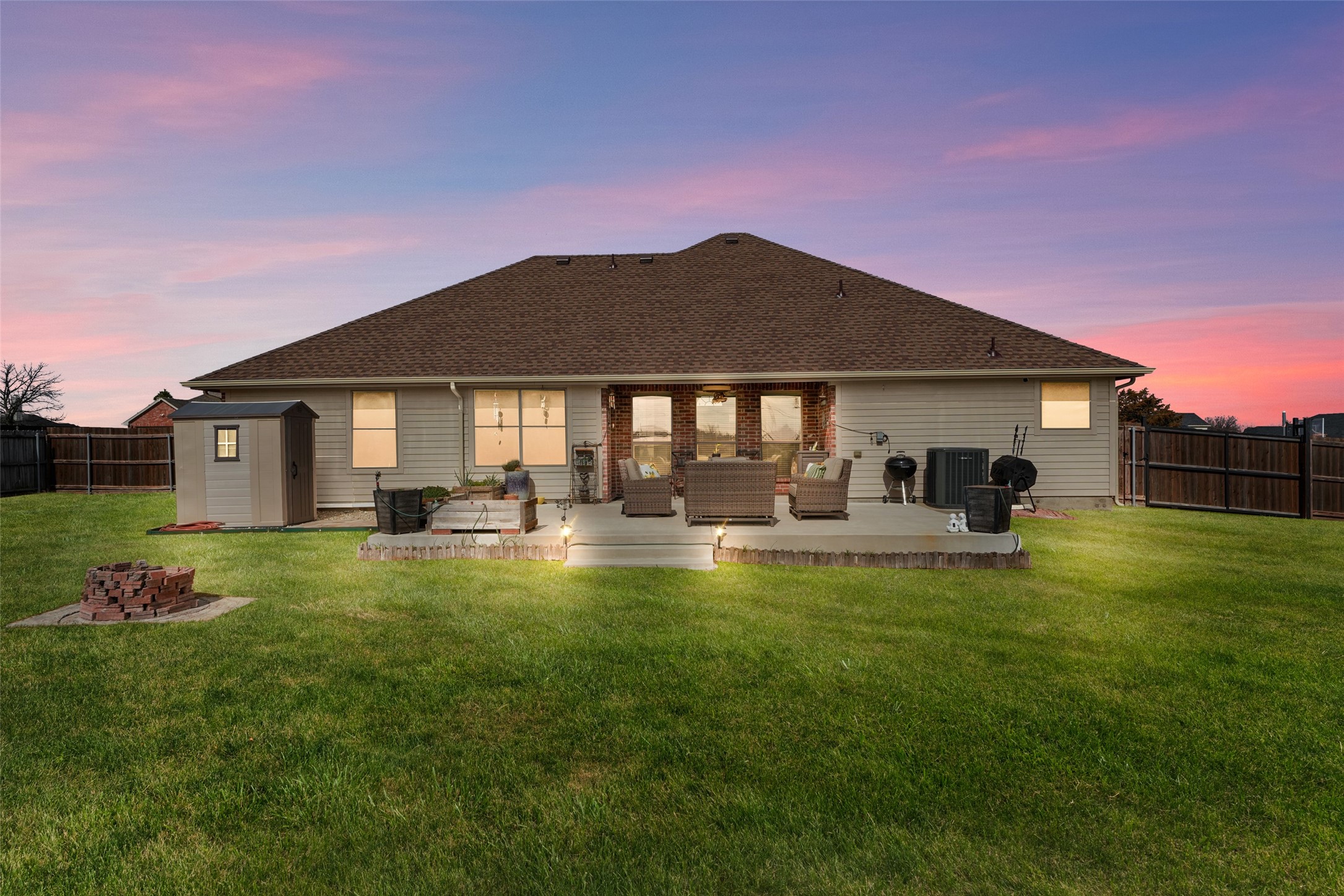 102 Avery Lane Fate TX 75189