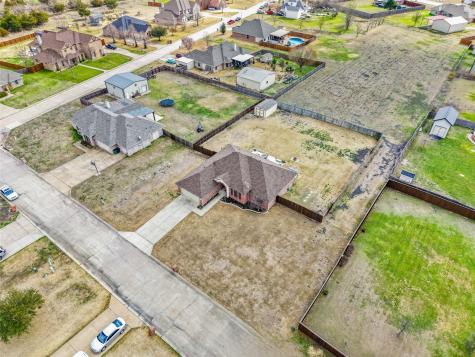 102 Avery Lane Fate TX 75189