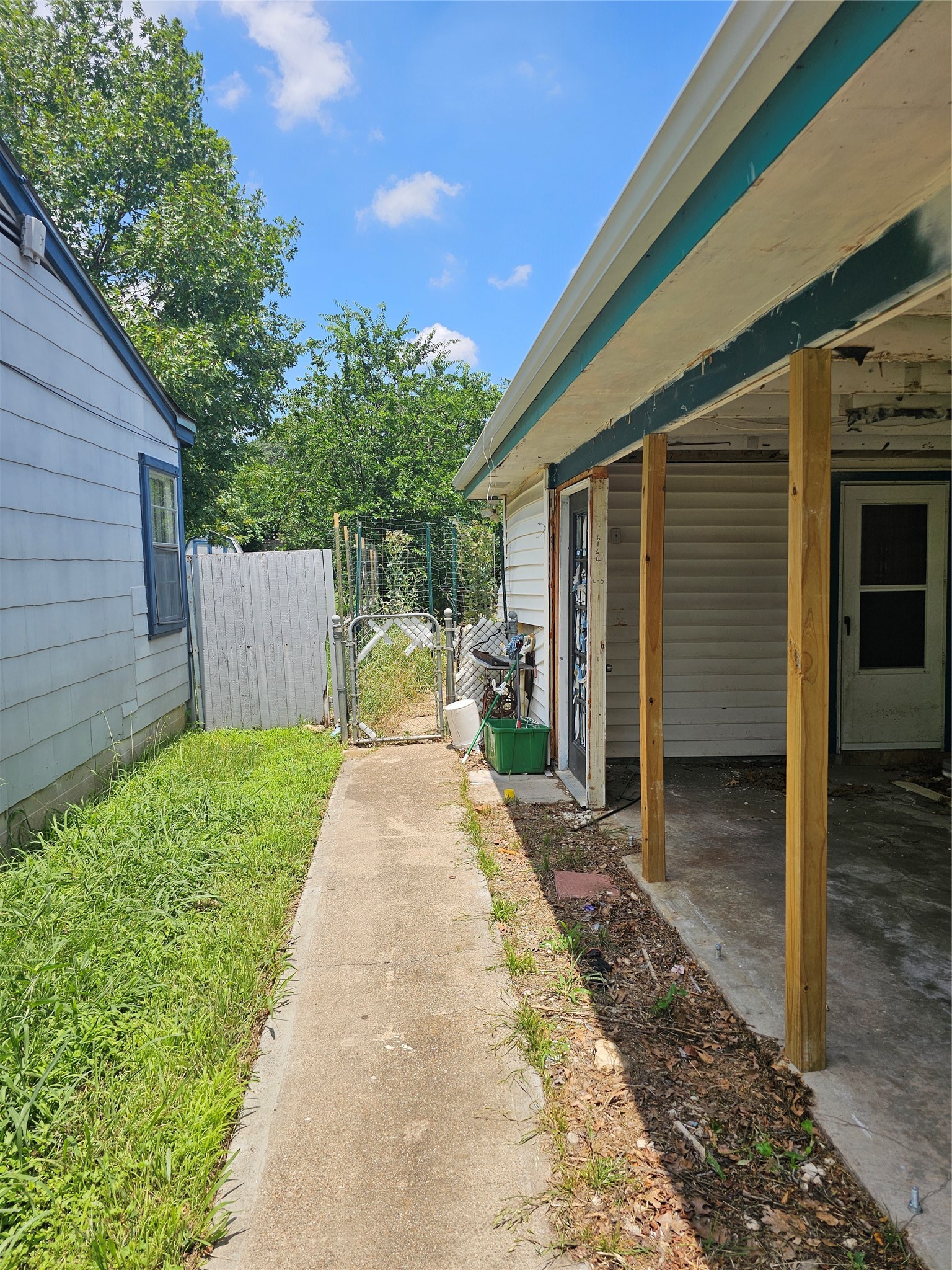 1420 Edney Street Fort Worth TX 76115