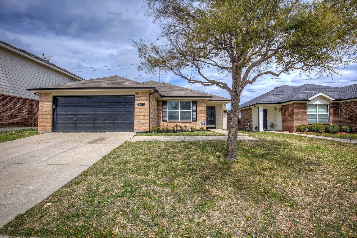 9844 Sparrow Hawk Lane Fort Worth TX 76108