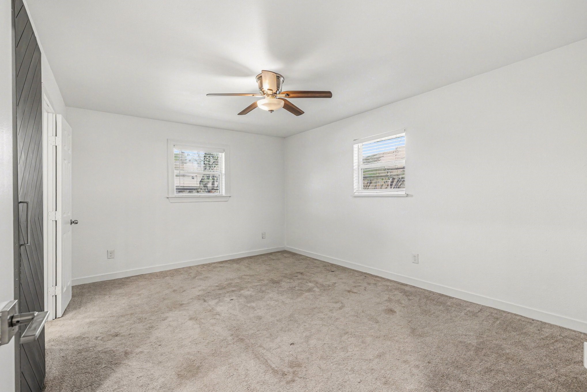 3127 Merrell Road Dallas TX 75229