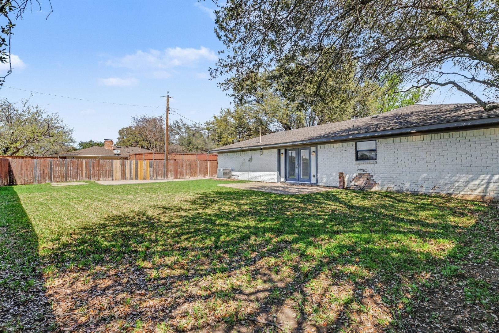 3127 Merrell Road Dallas TX 75229