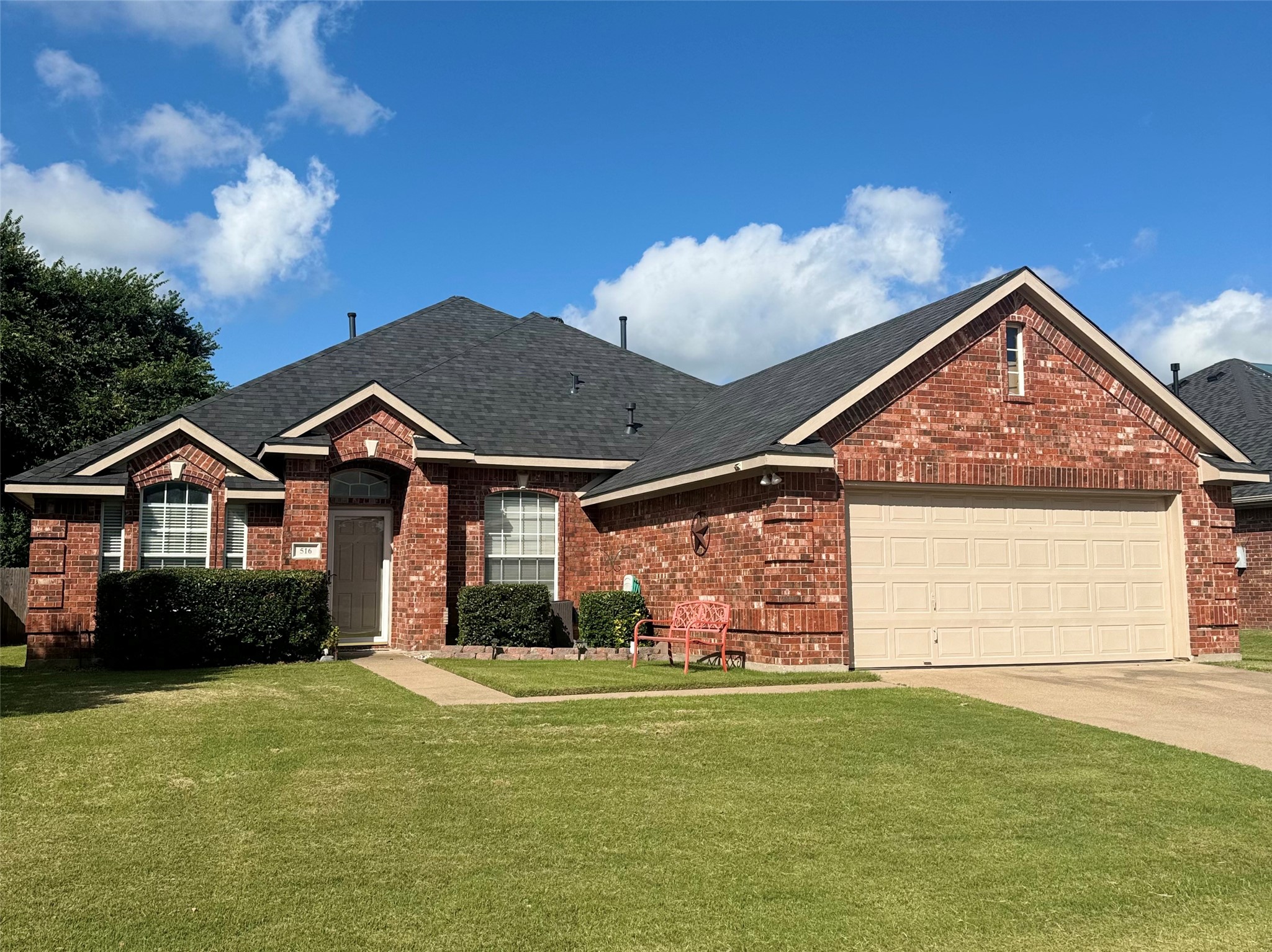 516 Deerwood Drive Burleson TX 76028