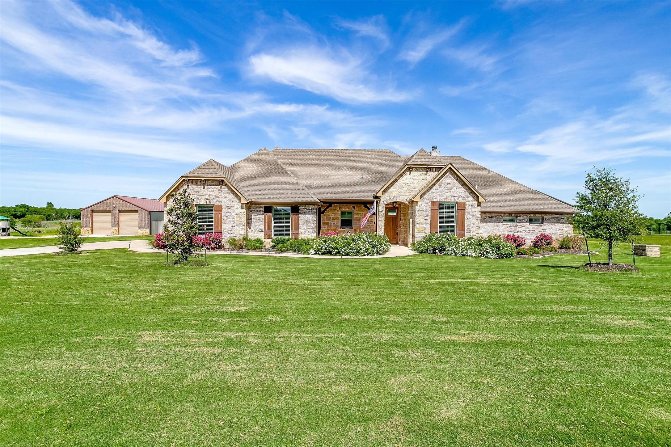 9626 Whispering Creek Terrace Grandview TX 76050