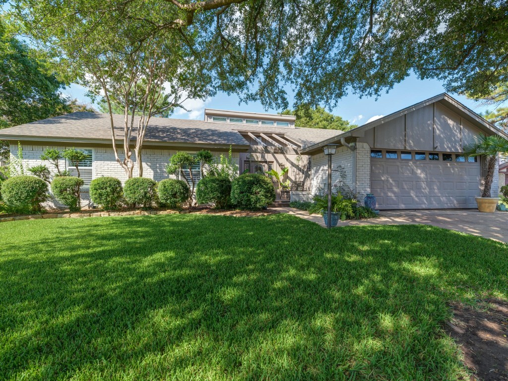 8837 Main Street North Richland Hills TX 76182