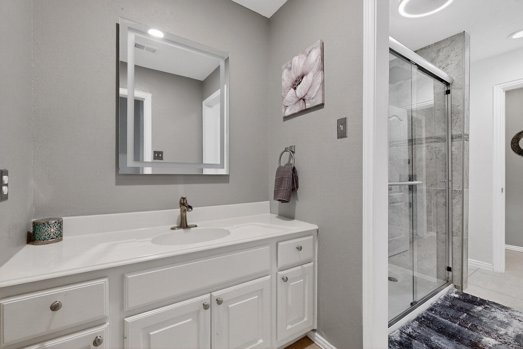 1808 Paddington Court Arlington TX 76017