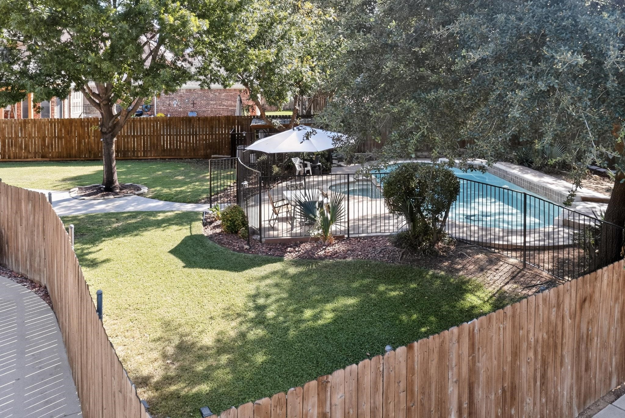 1808 Paddington Court Arlington TX 76017