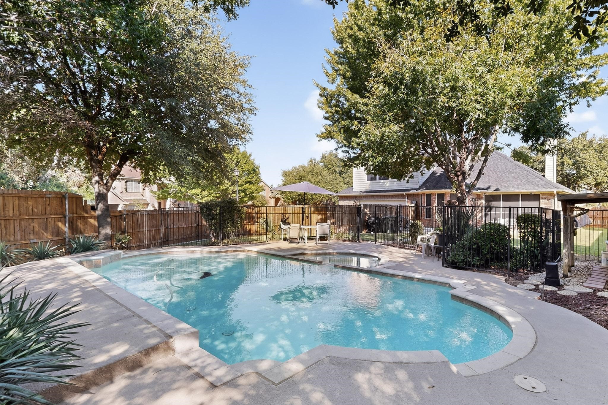 1808 Paddington Court Arlington TX 76017