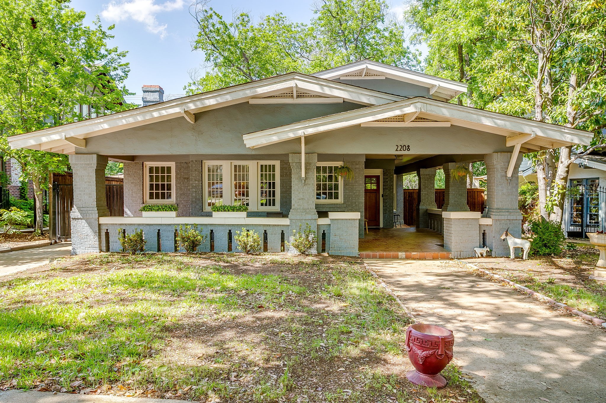 2208 Mistletoe Avenue Fort Worth TX 76110