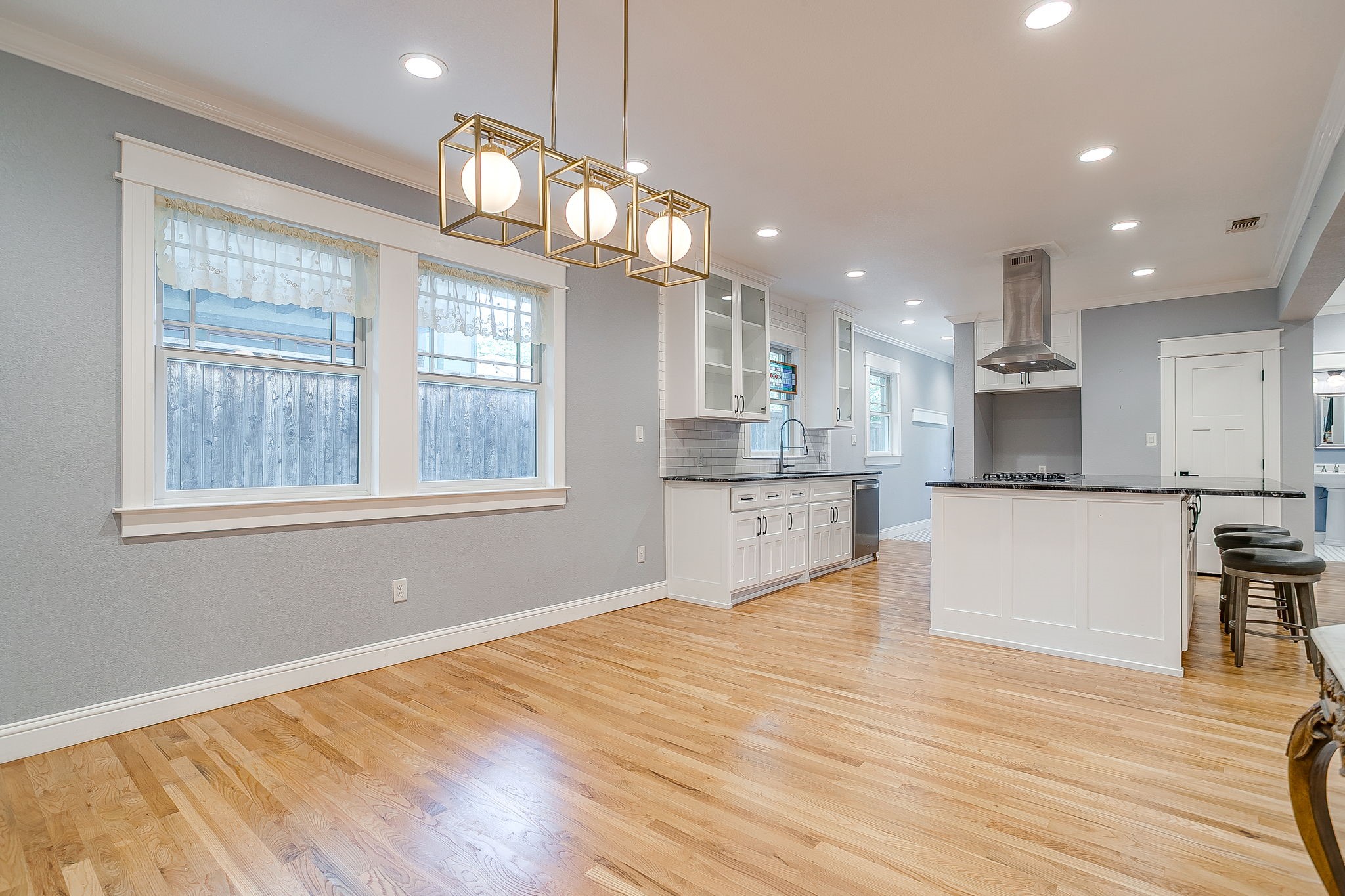 2208 Mistletoe Avenue Fort Worth TX 76110