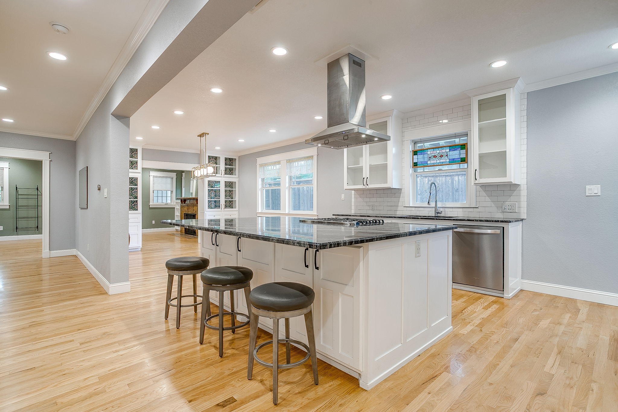2208 Mistletoe Avenue Fort Worth TX 76110