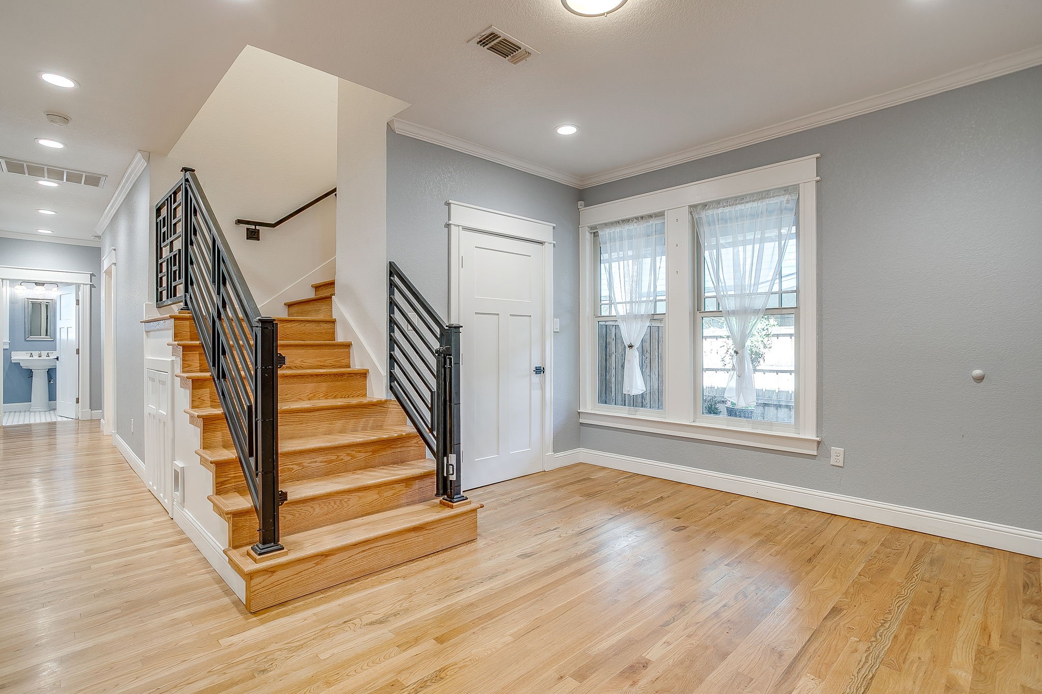 2208 Mistletoe Avenue Fort Worth TX 76110