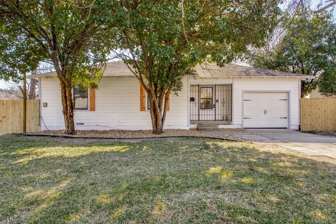 2946 E Ann Arbor Avenue Dallas TX 75216