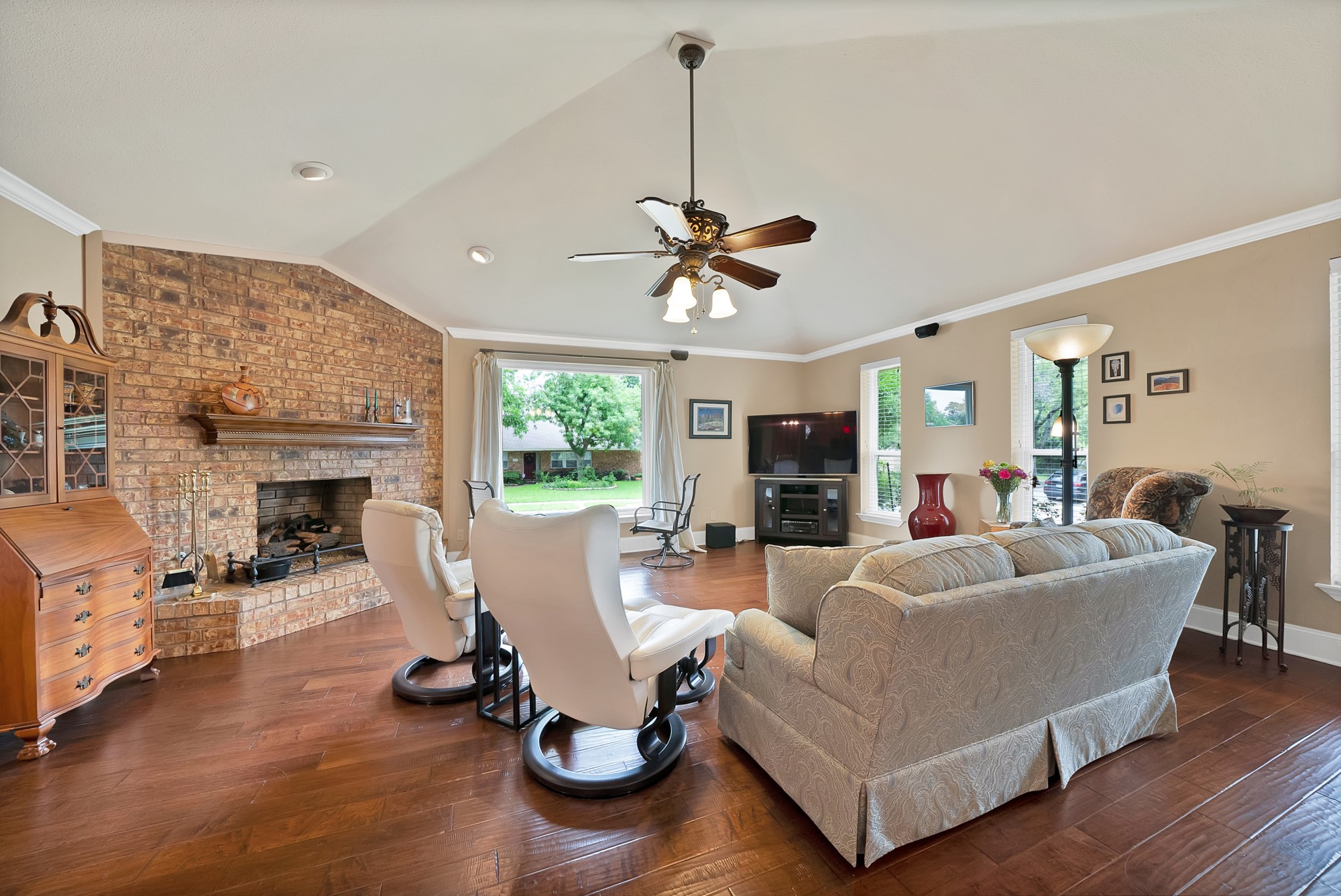 1600 Delaford Drive Carrollton TX 75007