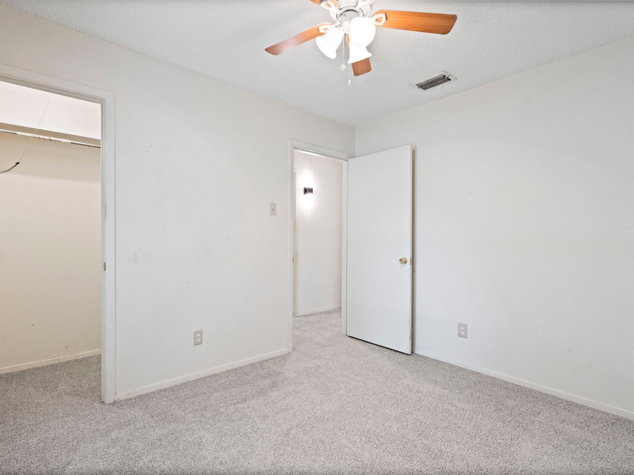 11240 Mccree Road Dallas TX 75238