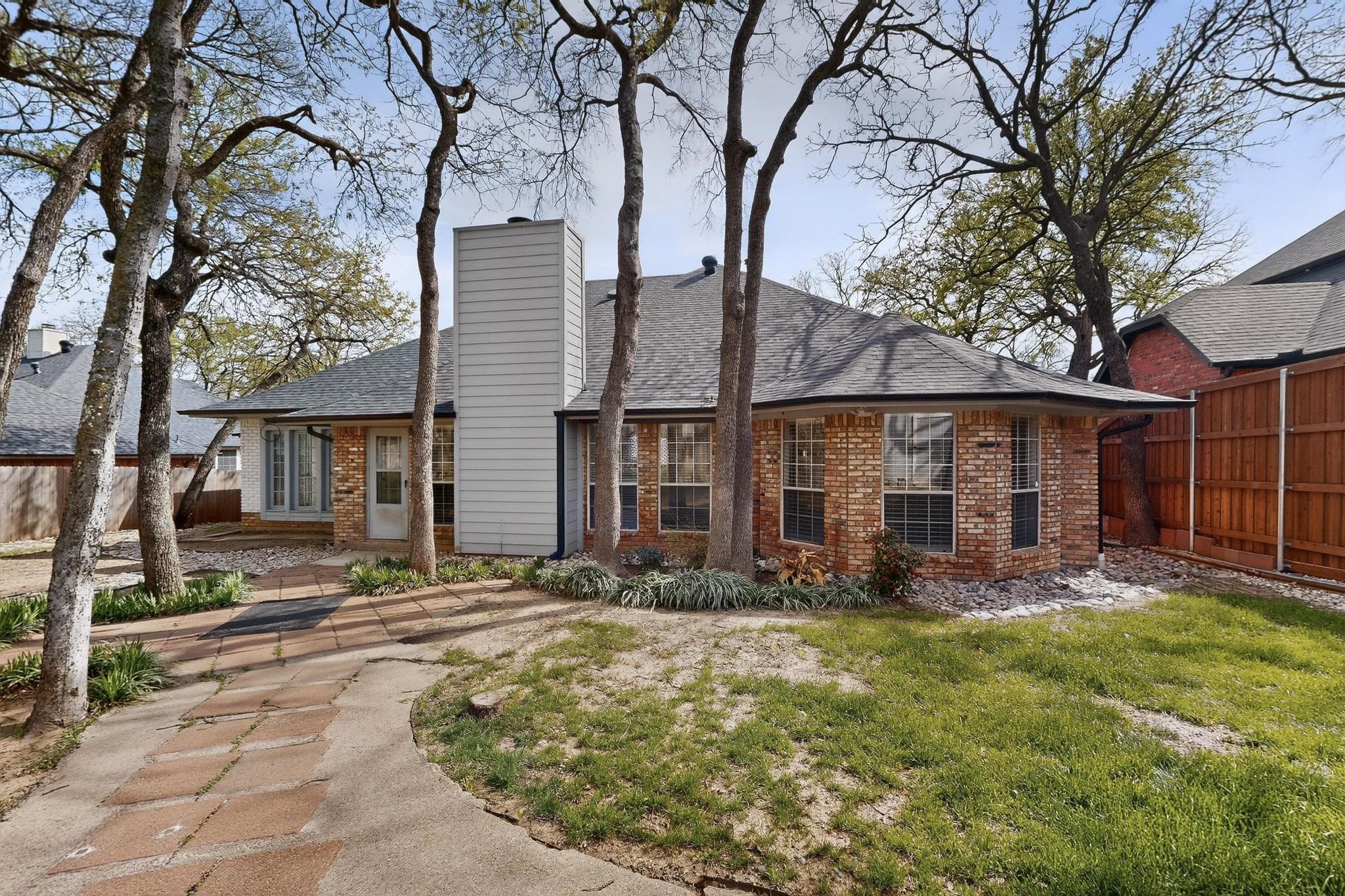1405 Briar Drive Bedford TX 76022