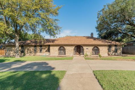 1705 Iroquois Drive Garland TX 75043