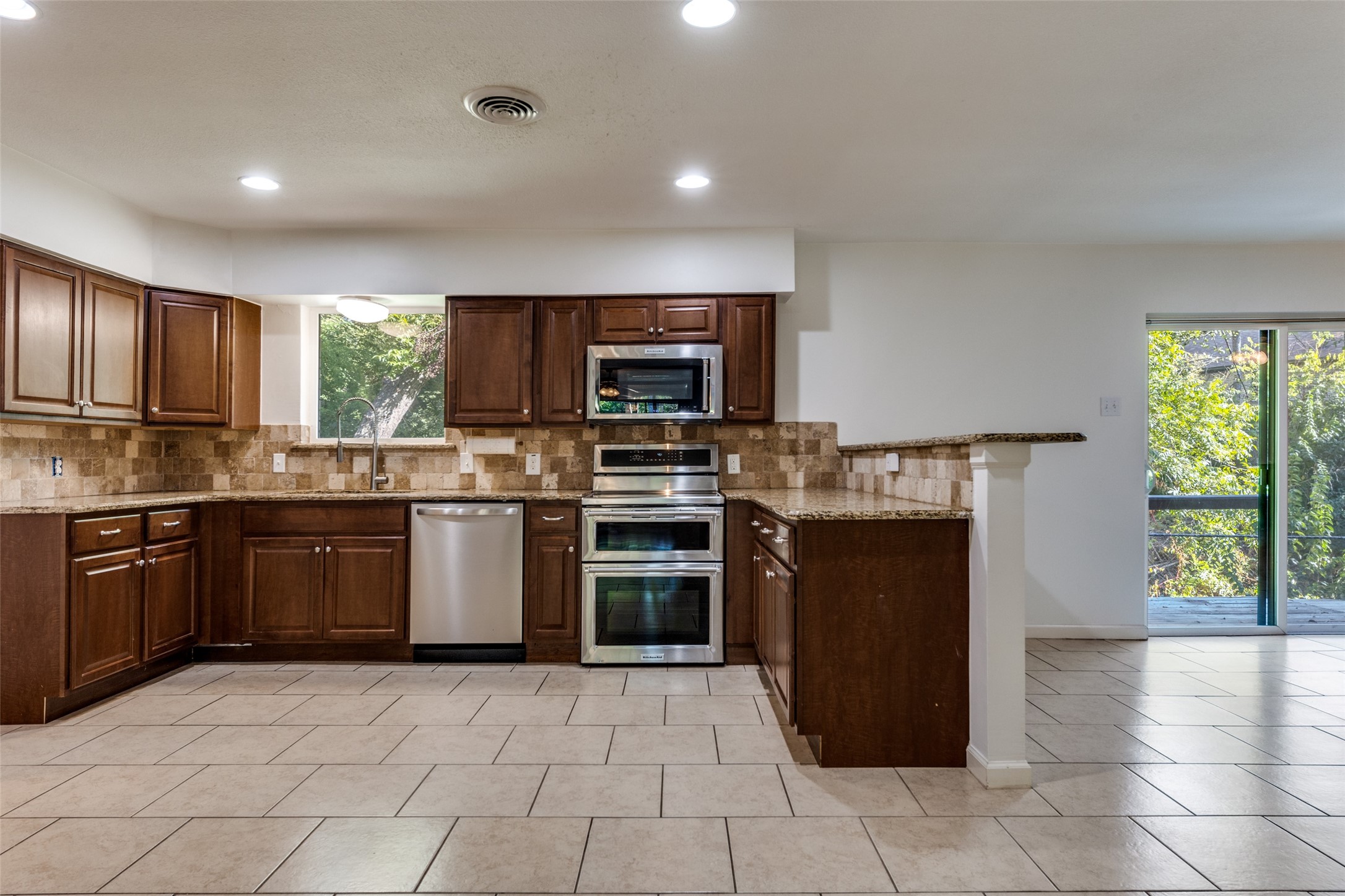 8022 Claremont Drive Dallas TX 75228
