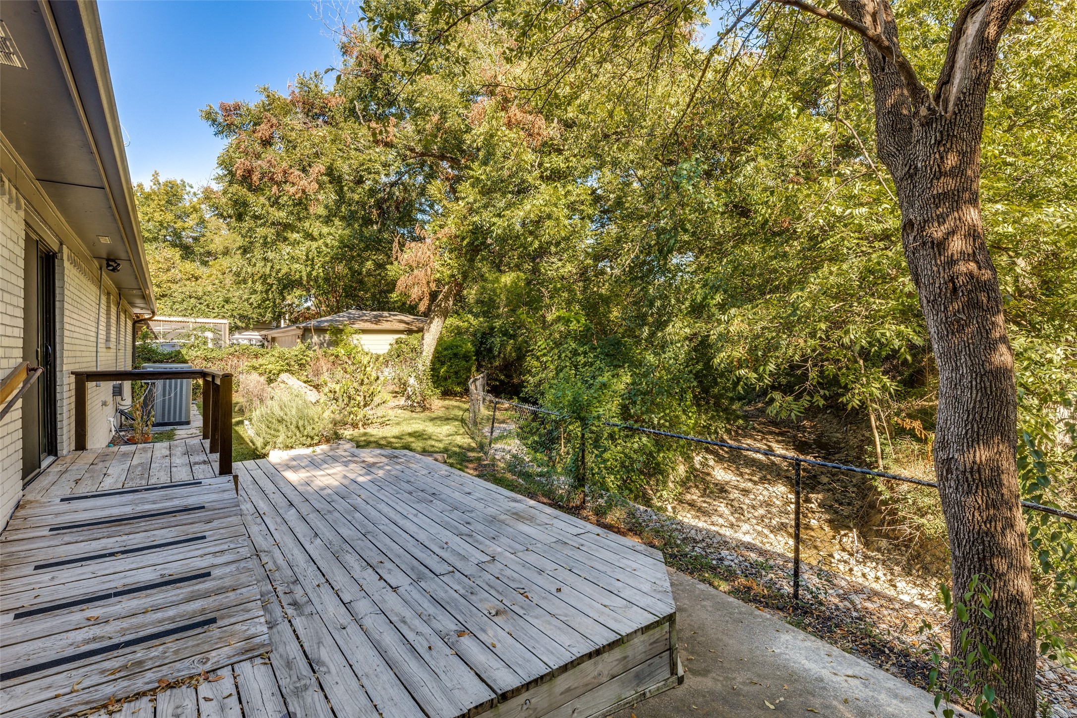 8022 Claremont Drive Dallas TX 75228