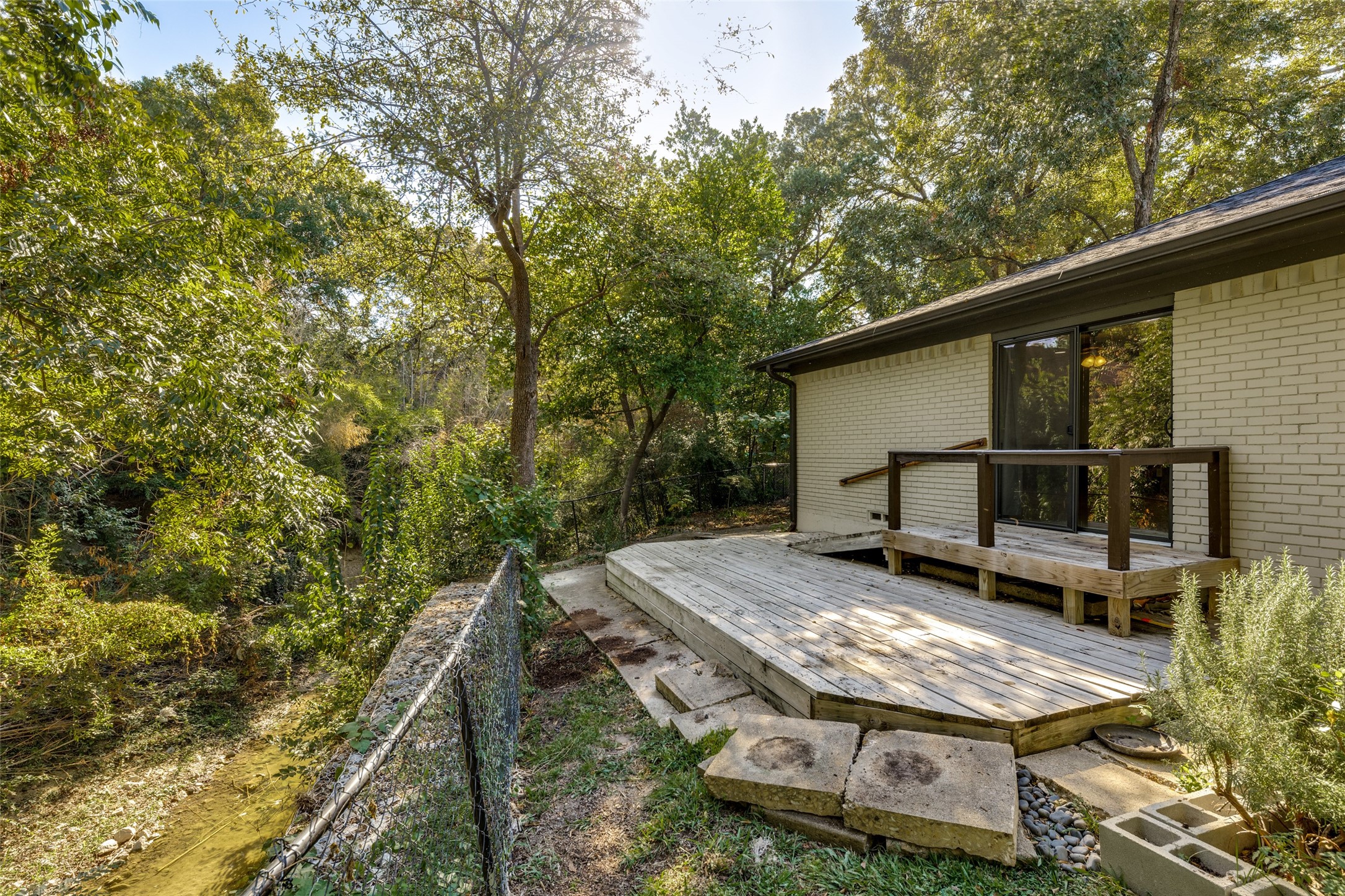 8022 Claremont Drive Dallas TX 75228