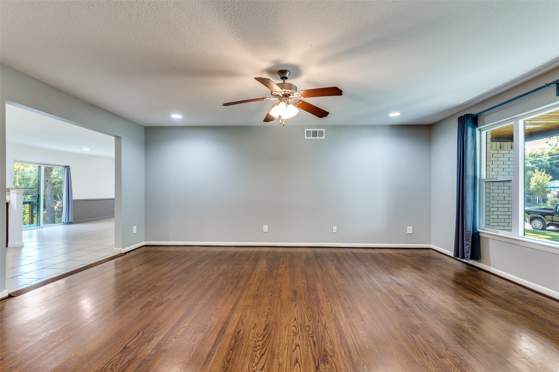 8022 Claremont Drive Dallas TX 75228