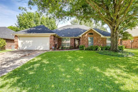 132 Sandlewood Lane Burleson TX 76028