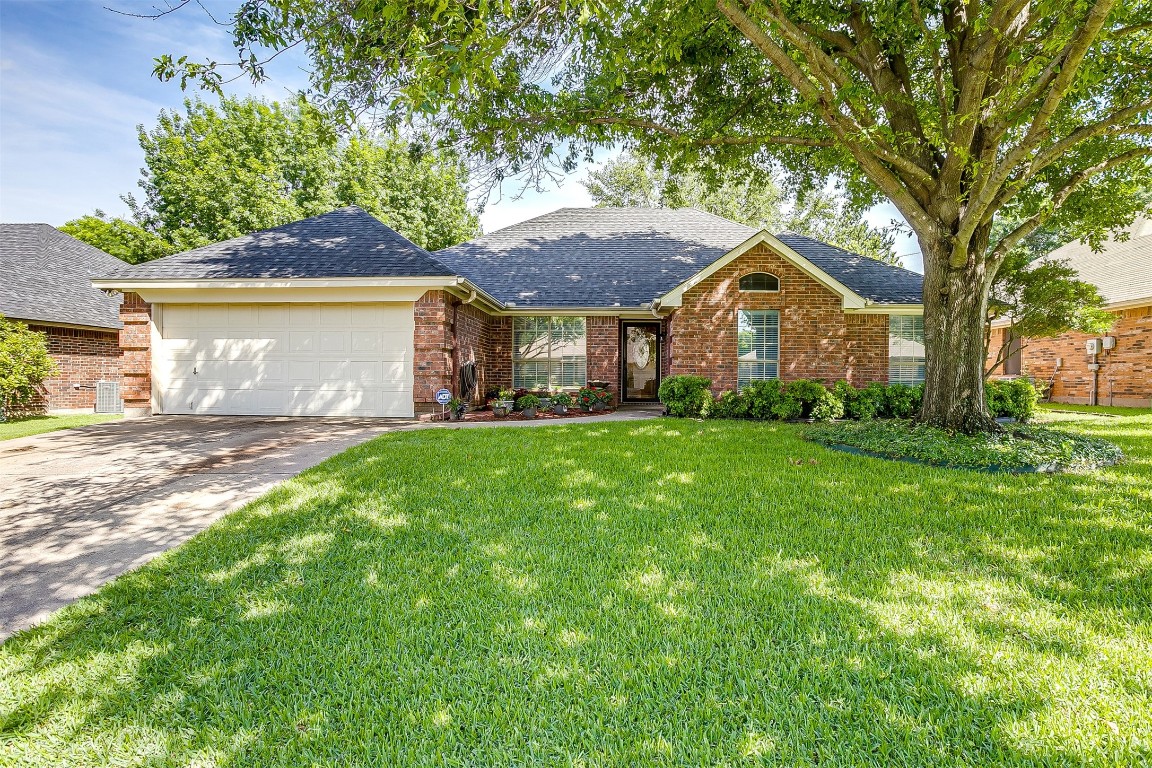 132 Sandlewood Lane Burleson TX 76028
