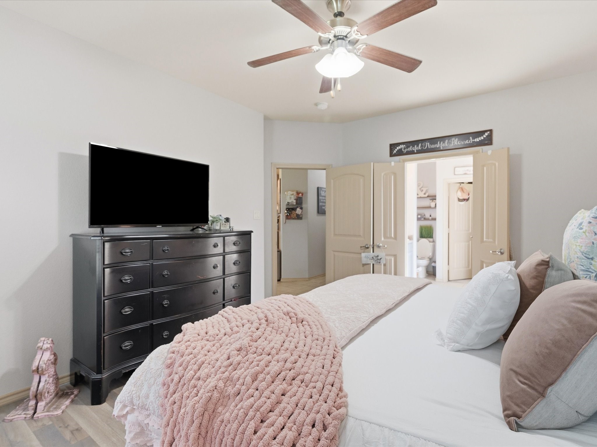 5135 Crystal Lake Avenue Krum TX 76249