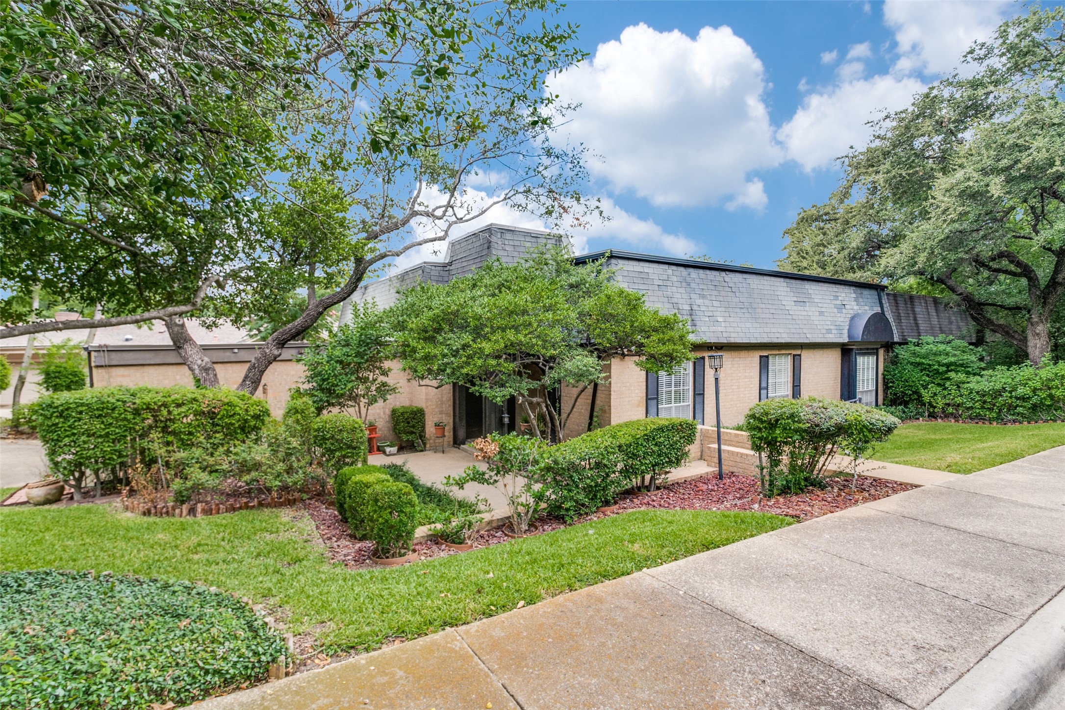 10431 Pagewood Drive Dallas TX 75230