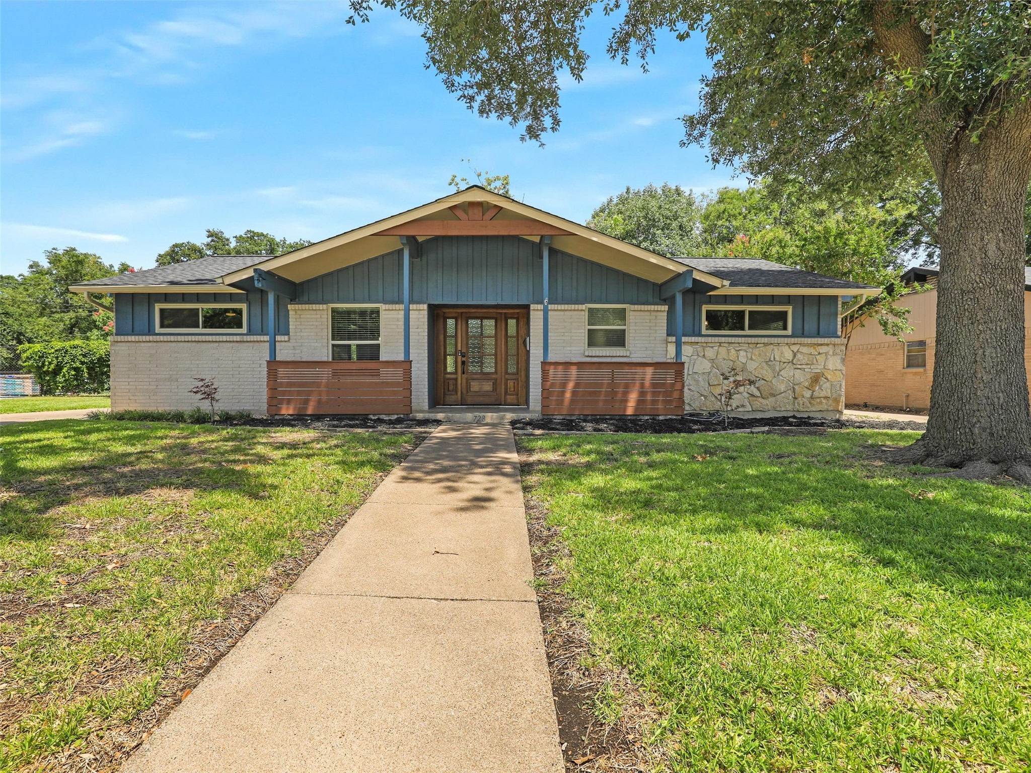 728 Loganwood Avenue Richardson TX 75080