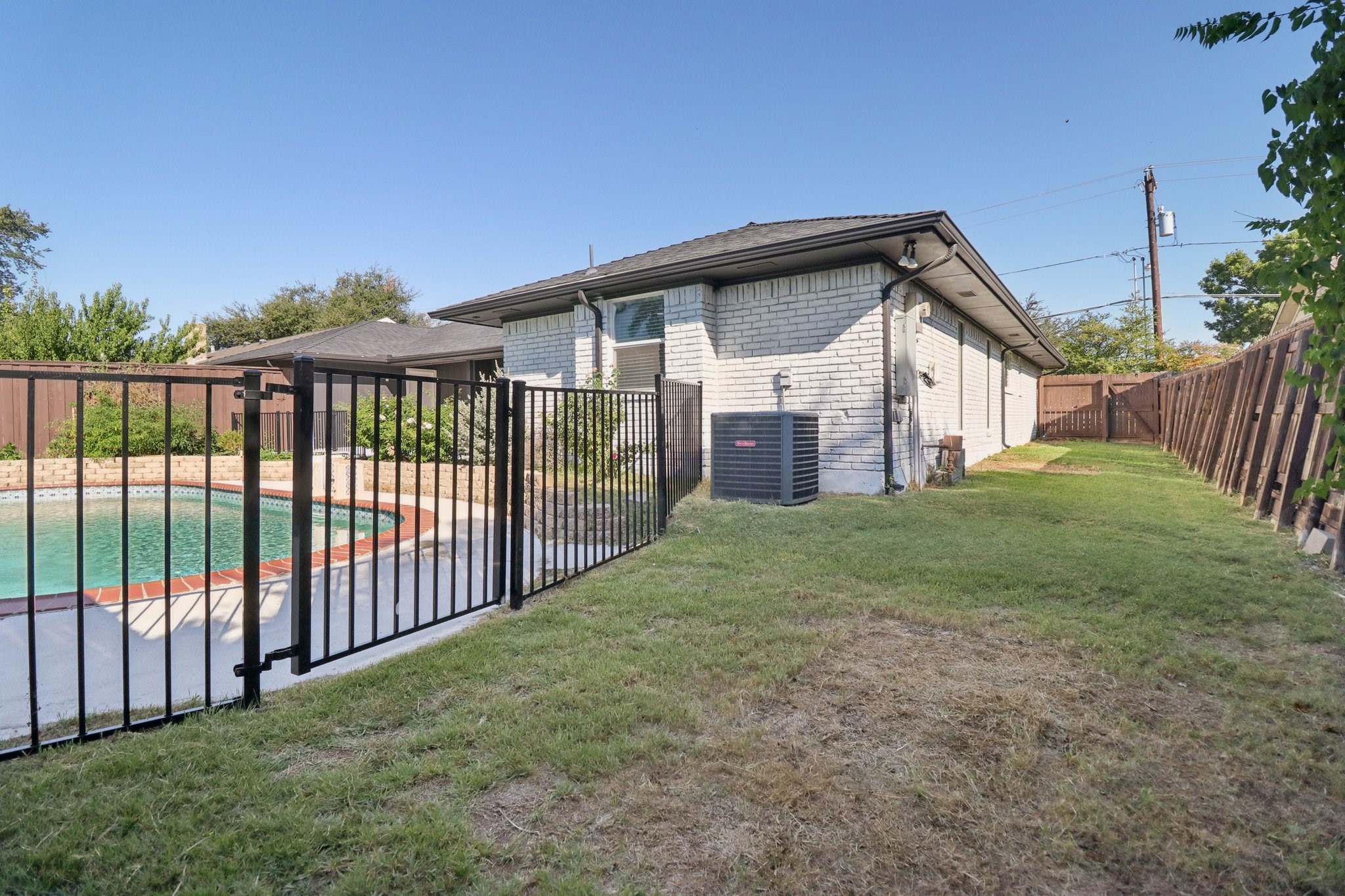 7326 La Cosa Drive Dallas TX 75248