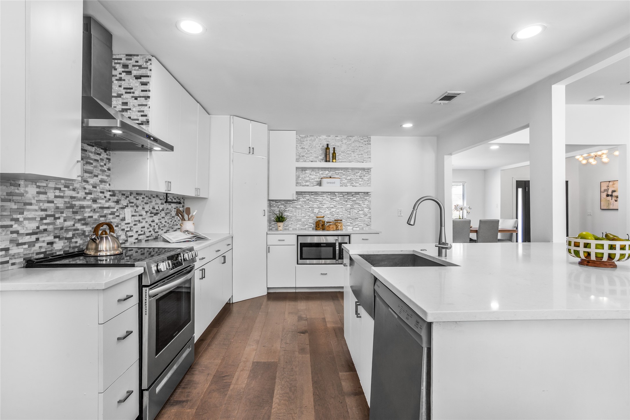 7326 La Cosa Drive Dallas TX 75248