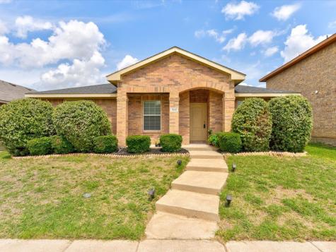 1941 Encino Drive Lancaster TX 75146