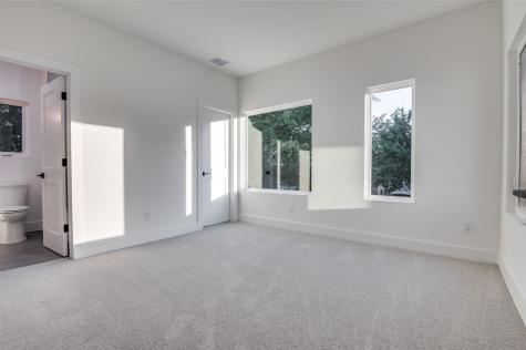 514 S Glasgow Drive Dallas TX 75223