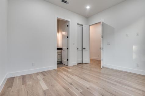 514 S Glasgow Drive Dallas TX 75223