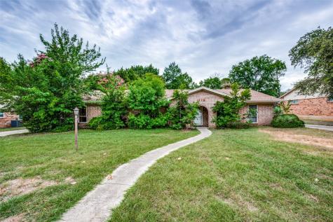 2119 Greenway Street Denton TX 76207