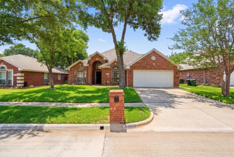 6020 Fannin Drive Arlington TX 76001