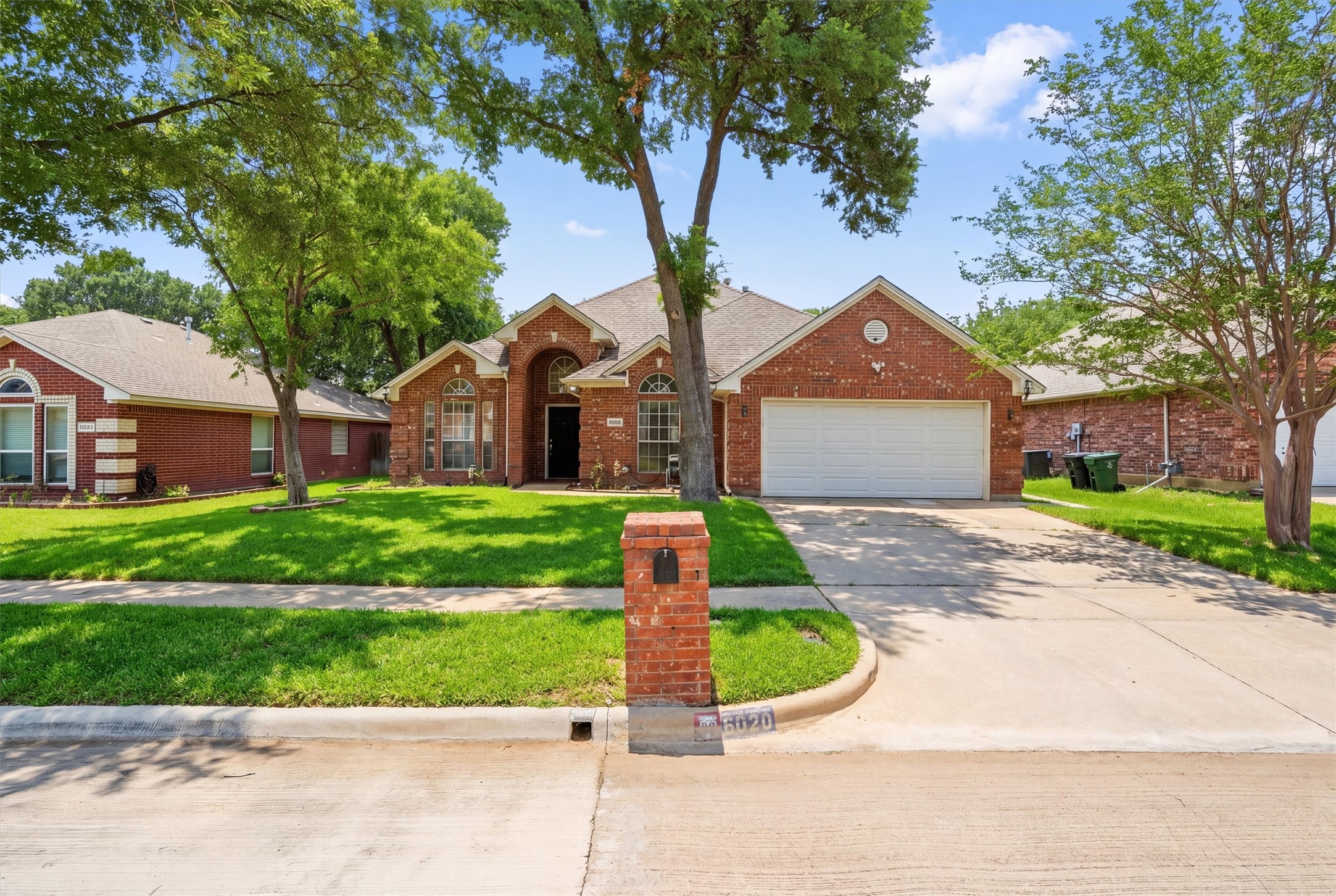 6020 Fannin Drive Arlington TX 76001