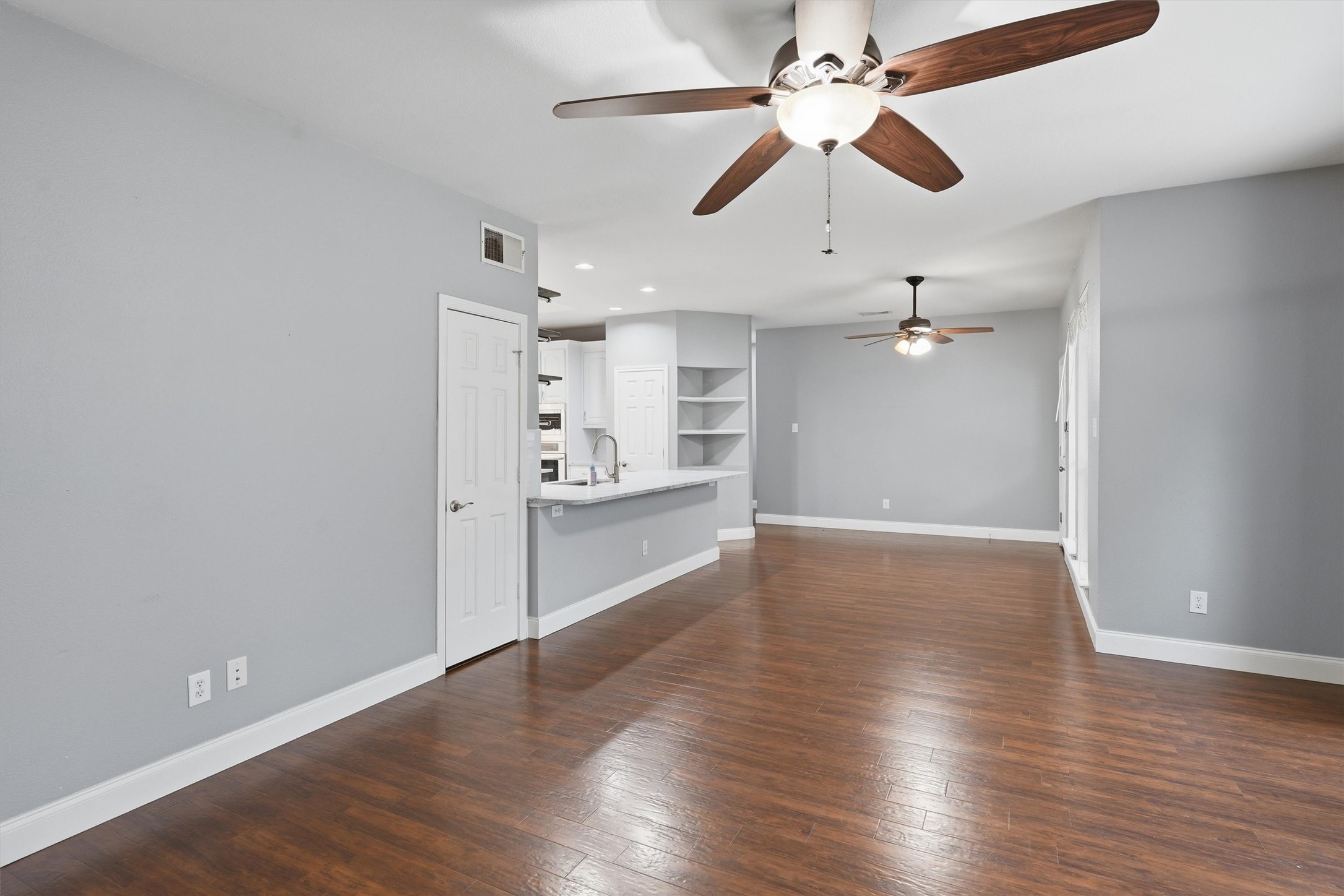 6020 Fannin Drive Arlington TX 76001